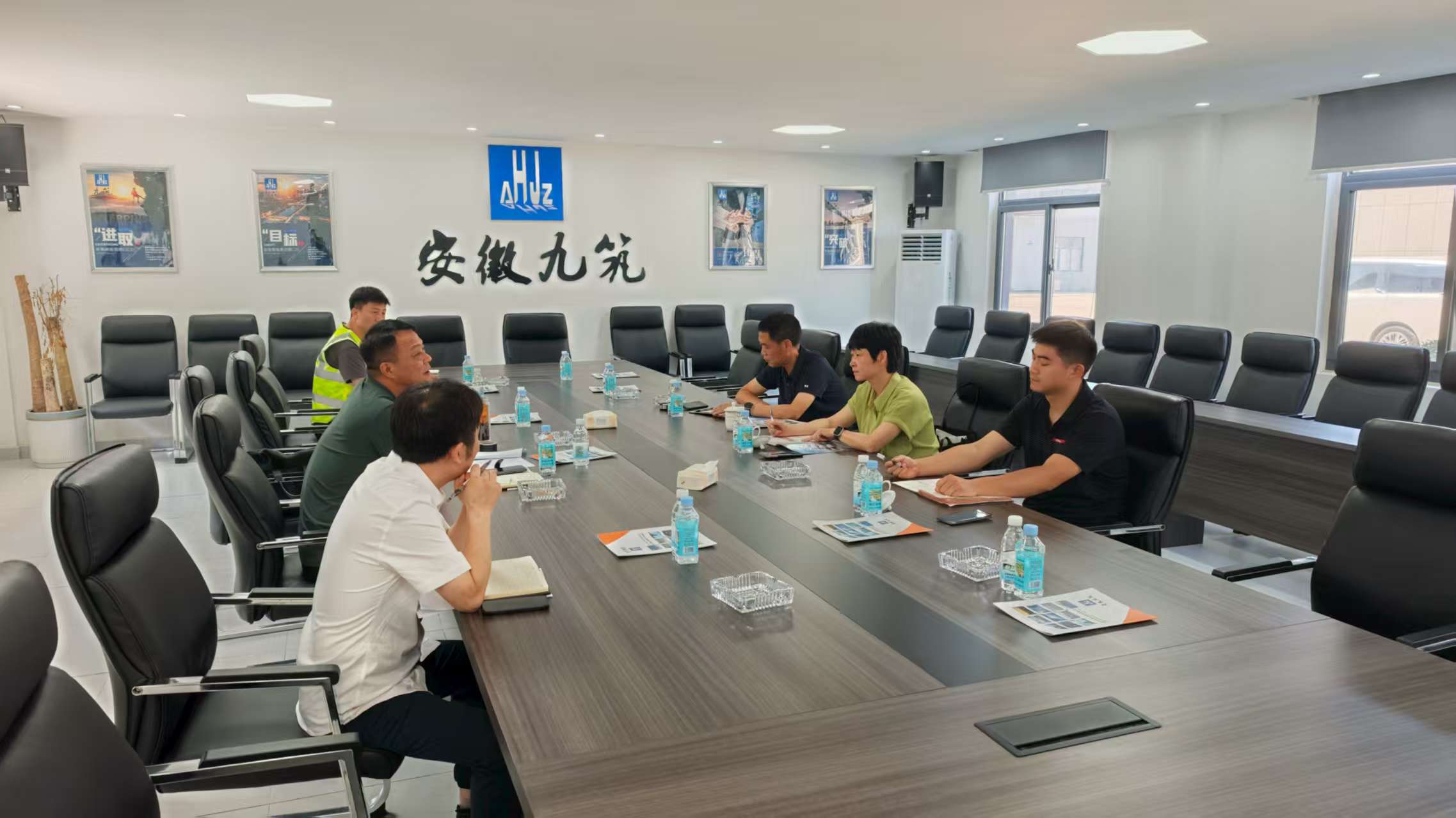 微信图片_20250827160320_145_200(1).jpg